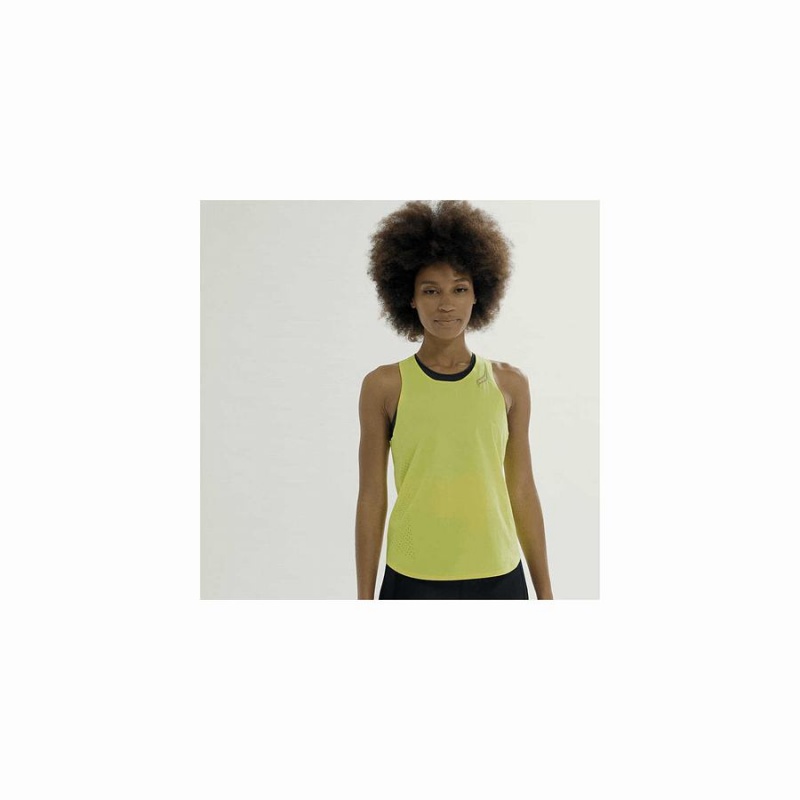 Yellow Saucony Pinnacle Tank Women's Tank Top | Philippines S46719-S63